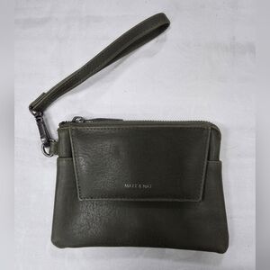 Matt & Nat Dark Green Wristlet